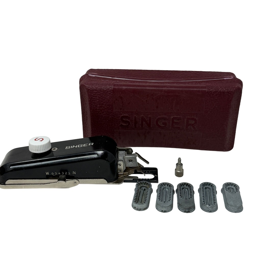 Vintage Singer Buttonholer Attachment Set USA w/ Case Cams 160473‎